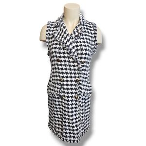 Lucky Leaves long houndstooth tweed freyed vest. Medium